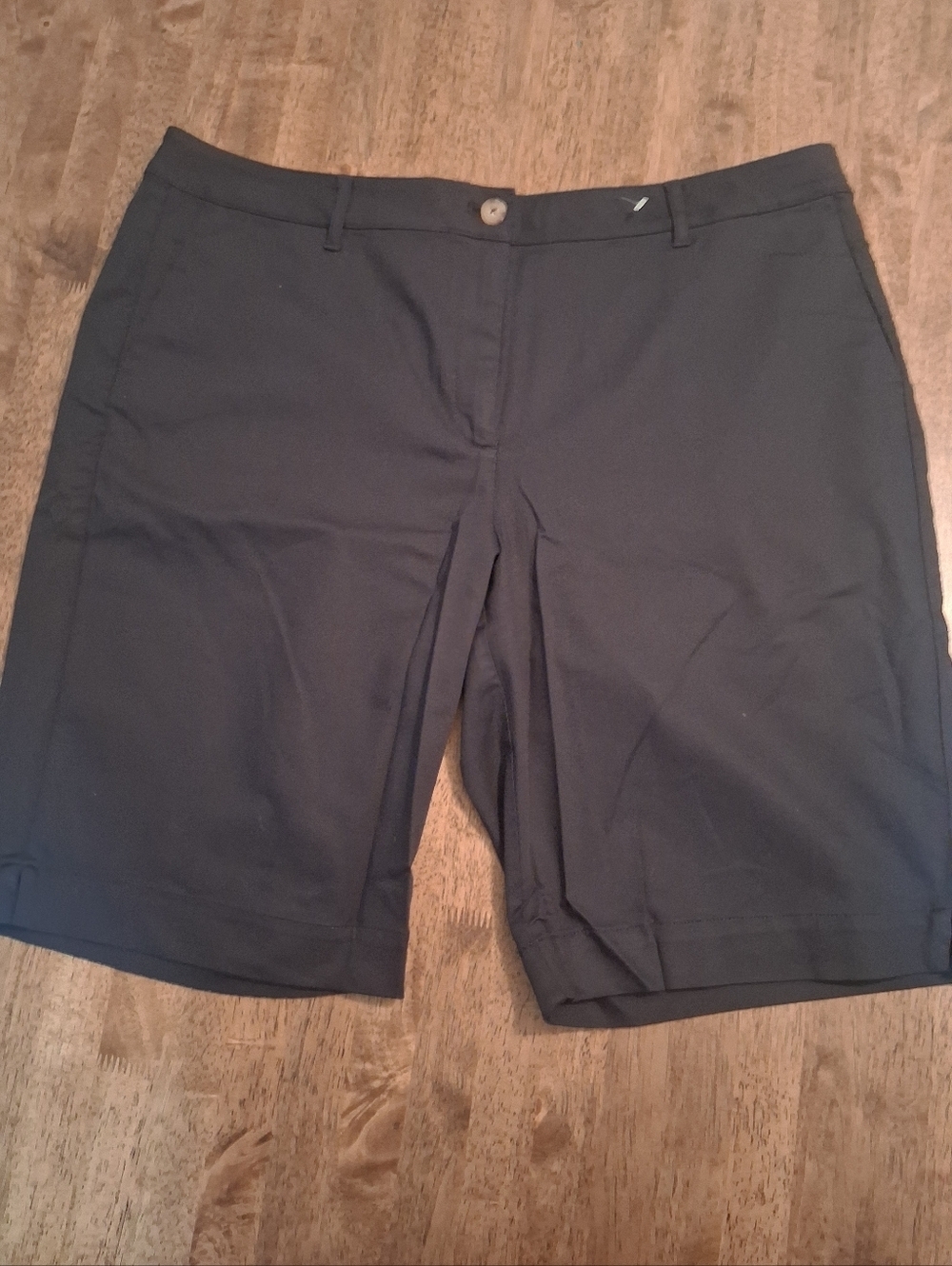 J Jill NWOT Bermuda Shorts Navy 18